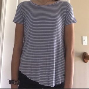 Hollister periwinkle tee (L)